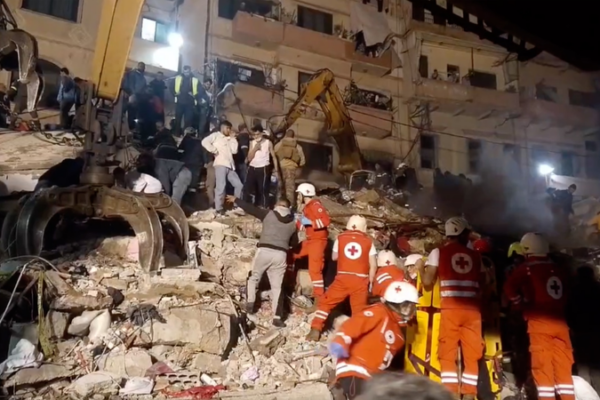 Lebanon_Apartment_Collapse__14_Dead__Rescue_Efforts_Intensify video poster