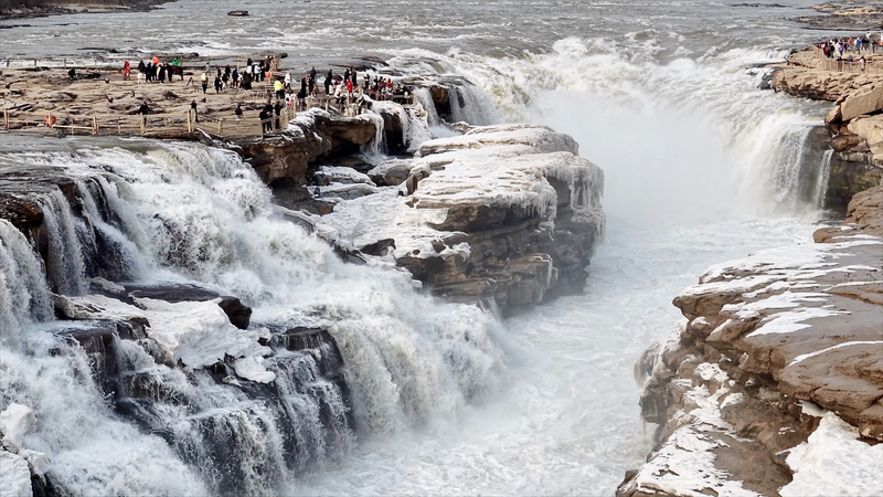 Hukou Waterfall Roars Back as Yellow River Ice Thaws 🌊❄️ video poster