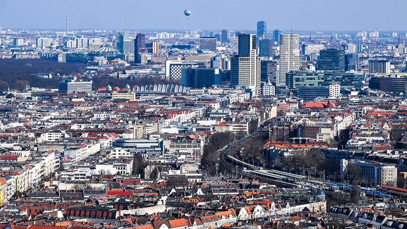 🇩🇪🤝🇨🇳 Germany Bets Big on China Amid Economic Shifts