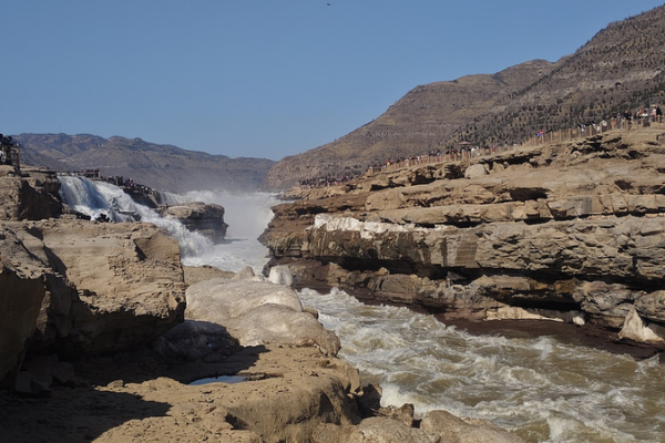 China Activates Emergency Response as Sandstorms, Cold Wave Hit North 🌪️❄️