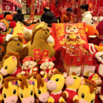 QAUQN3J181S4JVQ1PH6M - 🌍NewspaperAmigo – Your Global News Buddy 🗞️ China's 2026 Spring Festival Trends: Health, Experiences & Digital Boom 🐎🛒