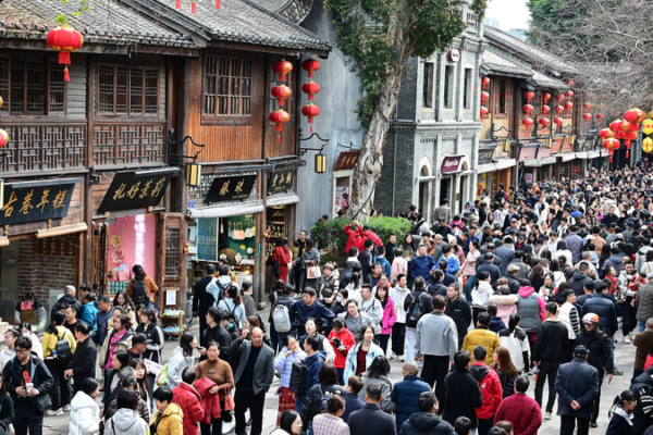 Lanterns & Legacy: China Rings in 2026 Lunar New Year with Cultural Flair 🌏🏮