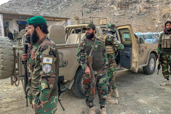 Pakistan-Afghanistan Tensions Soar as Cross-Border Strikes Intensify 🌍💥