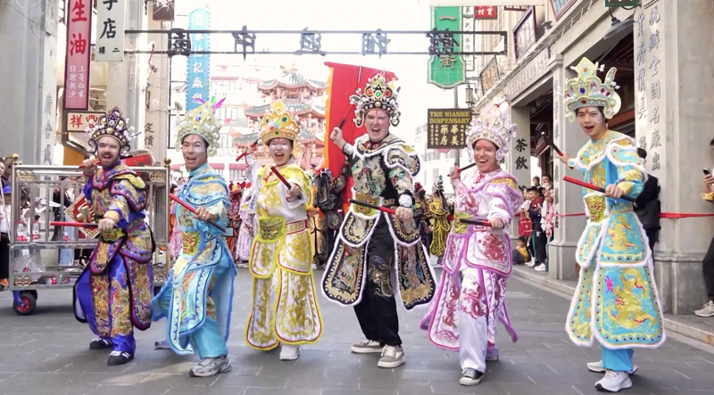 W6EPDQOODCO8S2KKECPG - 🌍NewspaperAmigo – Your Global News Buddy 🗞️ Global Travelers Embrace China’s Lunar New Year Magic 🎆🥟 video poster