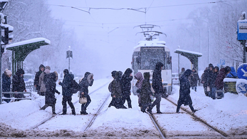 Romania Reels as Severe Blizzard Disrupts Travel Nationwide 🌨️✈️