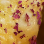 Xinjiang's Crispy Sanzi: A Sweet Symbol of Unity 🥨✨ video poster