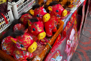 Bangkok's Chinatown Gallops into Year of the Horse with Festive Flair 🐎🏮