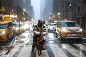 Northeast U.S. Battles Historic Blizzard as Cities Shut Down ❄️🚨