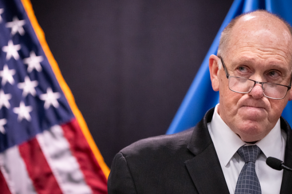 Trump Ends ICE Surge in Minnesota: What’s Next? 🛑✊