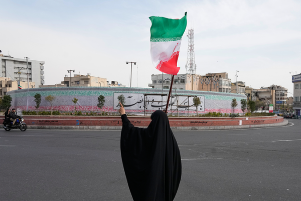 Iran Weighs US Ceasefire Plan as Trump Claims Tehran Seeks Deal 🌍✌️