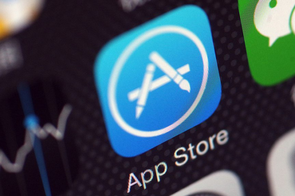 Apple Slashes App Store Fees in China 🍏📉