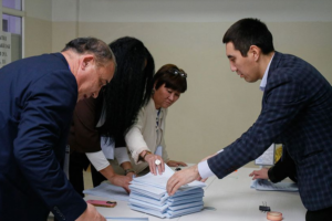 Kazakhstan Votes Yes: Over 80% Back Constitutional Reforms 🌐✍️