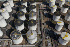 Middle East Tensions Fuel Global Supply Chain Chaos 🌍⚡