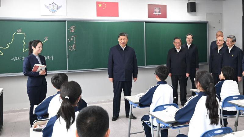 Xi Jinping Inspects Xiongan's High-Tech Growth 🌱🏗️