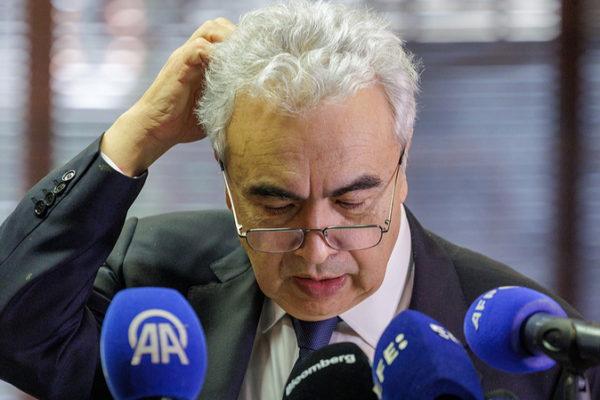 IEA Nations Unite in Historic 400M Barrel Oil Release 🌍⛽