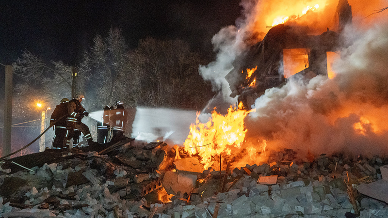 46JNZJZCK53GOEZOROOJ - 🌍NewspaperAmigo – Your Global News Buddy 🗞️ Russia Launches Massive Overnight Strikes on Ukraine's Energy Grid 🚨