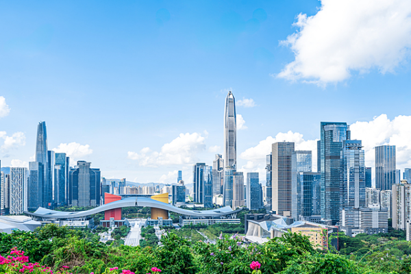 China Expands Global Ties with New Visa Policies & Trade Growth 🌏✨