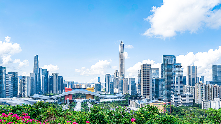 China Expands Global Ties with New Visa Policies & Trade Growth 🌏✨