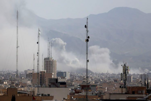 China Urges Citizens to Evacuate Iran Amid Rising Tensions 🌍✈️