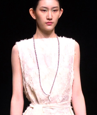 AI_Takes_the_Runway__Tech_Steals_Show_at_China_Fashion_Week_2026 video poster