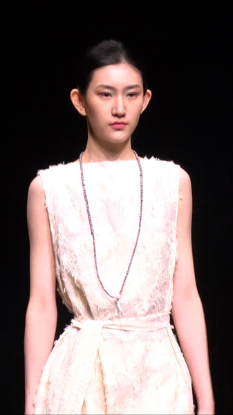 AI_Takes_the_Runway__Tech_Steals_Show_at_China_Fashion_Week_2026 video poster