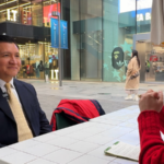 CRJ6B1PDZHB7O1J9IHVW - 🌍NewspaperAmigo – Your Global News Buddy 🗞️ 🇨🇳📚 Peruvian Expert Breaks Down China's Two Sessions for Kids video poster