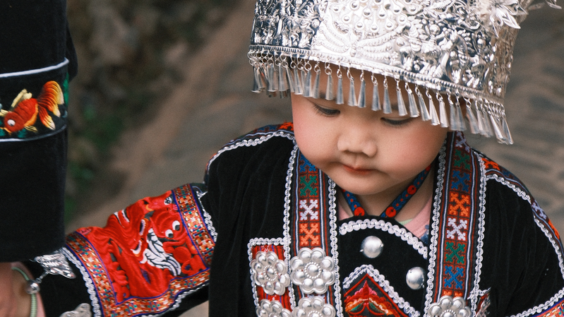 Step Into Langde Miao Village: A Timeless Journey Through Generations 🌄👨👩👧👦