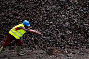 South African Miners Eye Major Manganese Terminal Bid 🚢💎