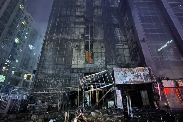 Deadly_High_Rise_Fire_Strikes_Northern_China__1_Dead__25_Injured