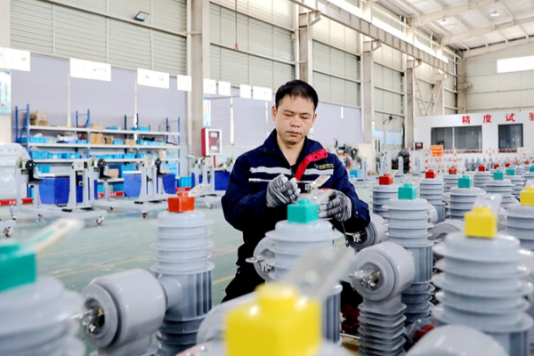 Global Surge for Chinese Power Gear: AI Boom Fuels Demand 🌍⚡