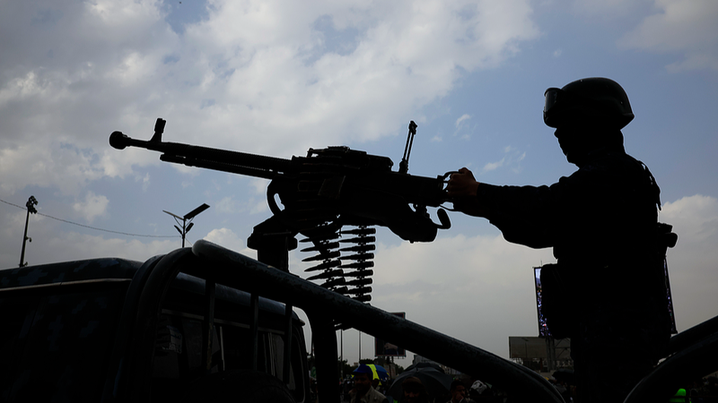 Houthis Threaten Red Sea Blockade in Support of Iran 🌊⚡