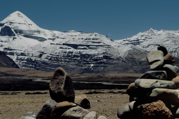 Mount Kailash’s Sacred Peaks Draw Global Pilgrims in 2026 Year of the Horse 🏔️🐎
