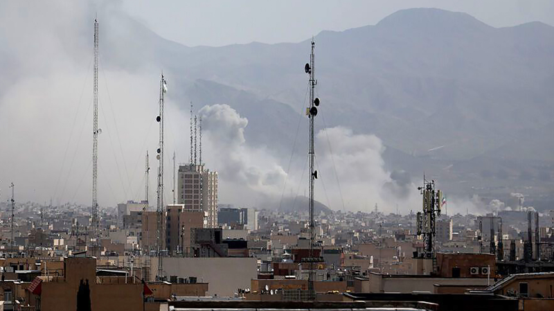 IHABGQ0VUMA43CKVA0R7 - 🌍NewspaperAmigo – Your Global News Buddy 🗞️ Israel Takes Lead in Iran Strikes, U.S. Backs: Expert Analysis 🚨✈️