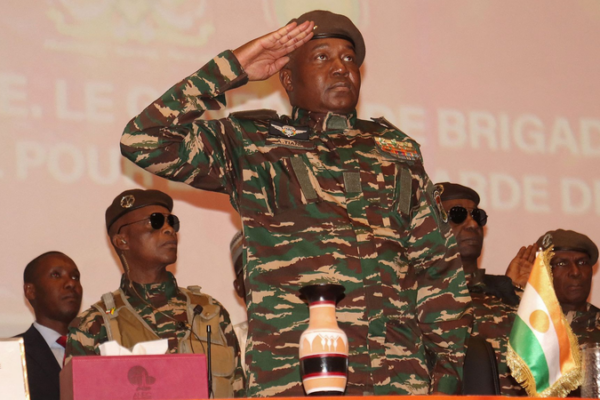 Niger Revokes Gold Permits, Denies UK Oil License in Resource Shakeup 🌍⛏️