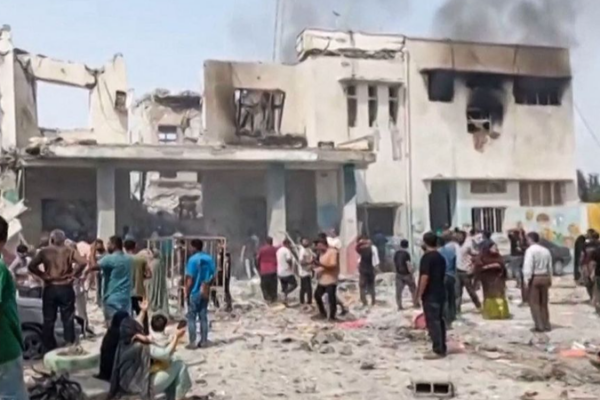 Melania Trump Chairs UN Meeting Amid School Attack Backlash 🕊️📚