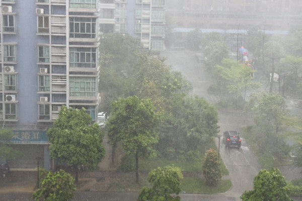 Southern China Braces for Severe Storms and Flooding 🌧️⚡