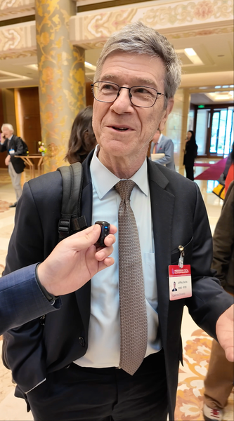 Jeffrey_Sachs_Praises_China_s_Global_Role_at_2026_Development_Forum_poster - 🌍NewspaperAmigo – Your Global News Buddy 🗞️ Jeffrey_Sachs_Praises_China_s_Global_Role_at_2026_Development_Forum video poster