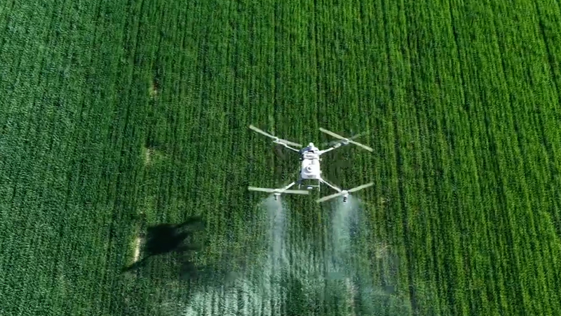 KK2JQXFDMLDPHFV58CU2 - 🌍NewspaperAmigo – Your Global News Buddy 🗞️ 🌾🚁 BeiDou Drones Revolutionize Wheat Farming in China’s Xinjiang video poster