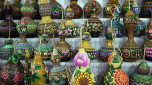Uygur Gourd Art Keeps Traditions Alive in Xinjiang 🌱🎨