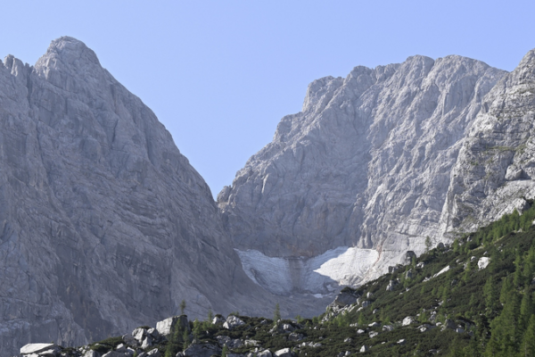 Germany’s Glaciers on Track to Vanish by 2030s 🌏❄️