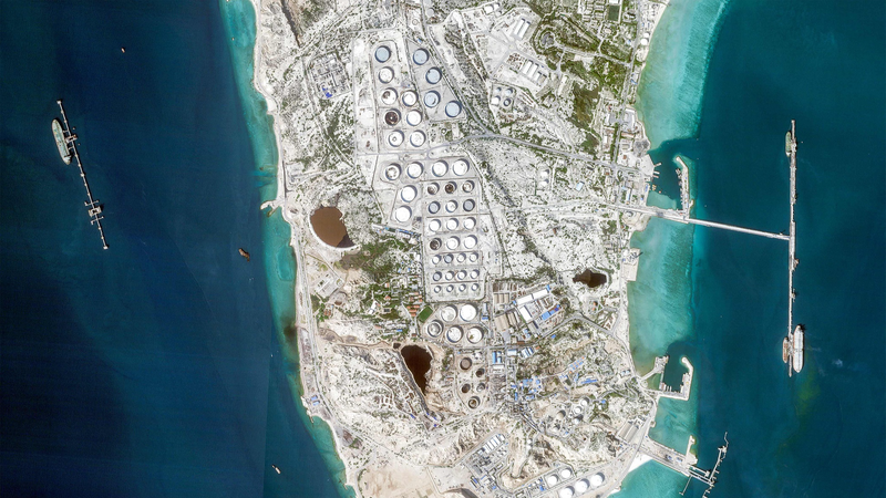 Iran Vows to Mine Gulf Routes if Coasts Face Attack 🌊💣