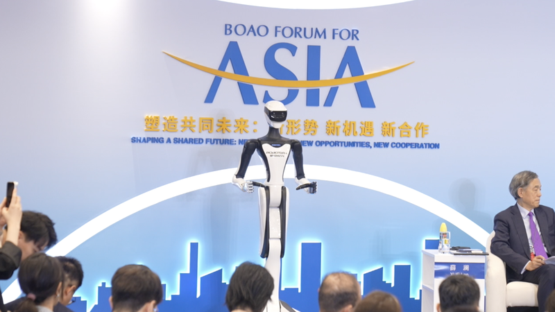 🤖 Humanoid Robots Near 'ChatGPT Moment' at Boao Forum 2026 🌏 video poster