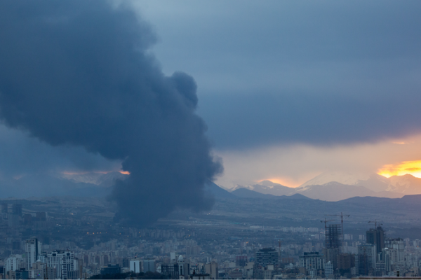 U.S. Urges Israel to Halt Strikes on Iran Oil Sites Amid Rising Tensions ⚠️🛢️