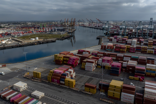 Oil Prices Plunge 11% as Geopolitical Tensions Ease, But Risks Linger 🌍⛽