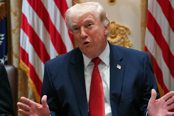 US-Iran Talks & Strikes: High-Stakes Tensions in 2026 🌍💣