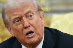 U.S. Navy to Escort Tankers in Strait of Hormuz Amid Tensions 🌍⚓