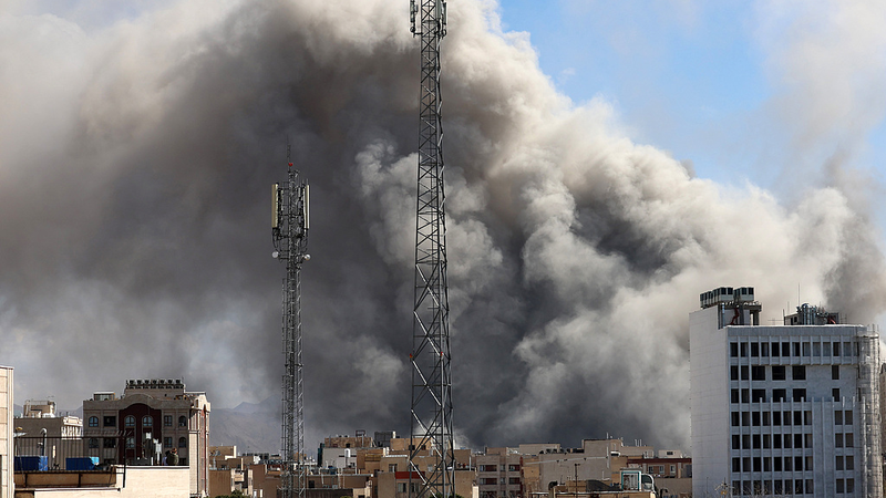 PQNLNDSU89KARH3CYTR4 - 🌍NewspaperAmigo – Your Global News Buddy 🗞️ U.S.-Led Strike on Iran Sparks Global Tensions 🌍⚡