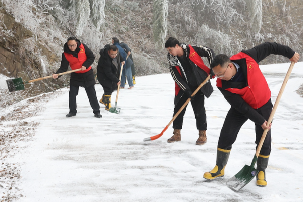 Premier_Li_Urges_Integrity_in_Governance_Amid_2026_Reforms