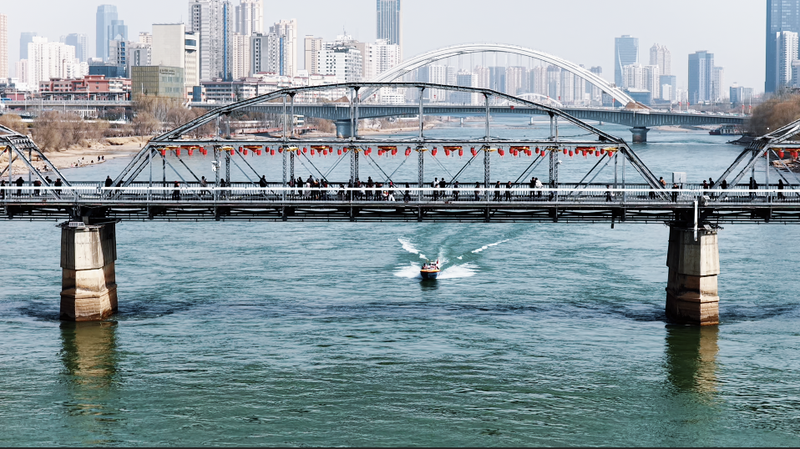 Yellow River Goes Green: Lanzhou's Emerald Surprise 🌊💚 video poster