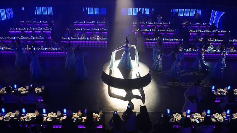 Kaifeng’s Immersive Tourism Blends History & Tech 🏯✨